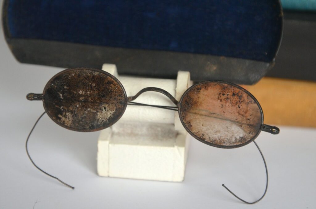 Round Vintage Optical Frames